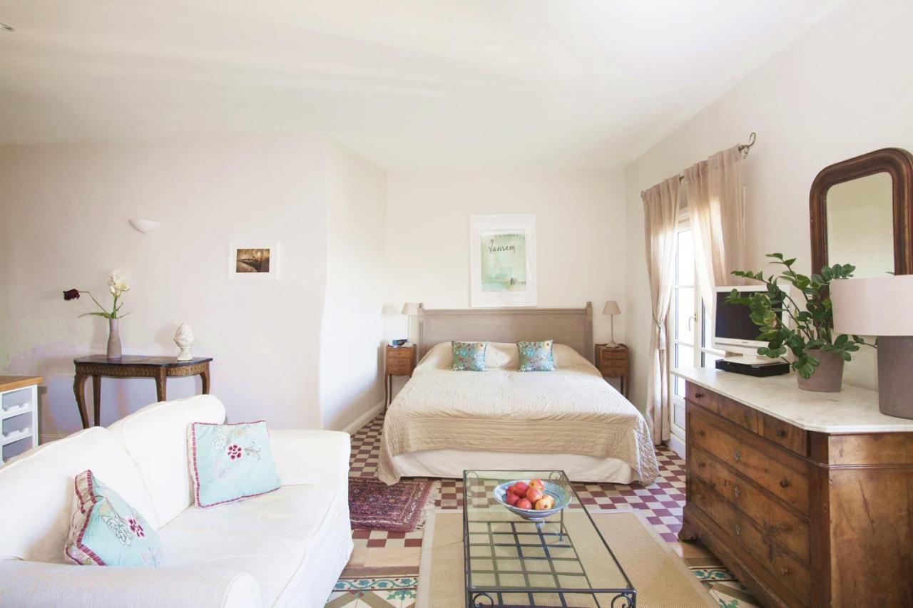 Cinq & Sept Hotel Roujan Luaran gambar